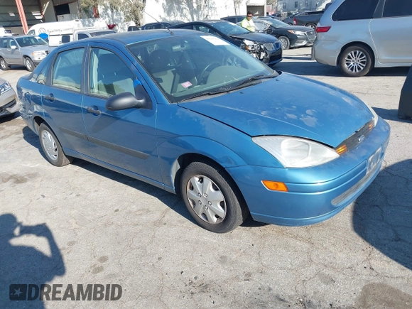 2000 Ford Focus LX with VIN 1FAFP33P8YW330922, listed as a IAAI auction lot 41643279 with 153,400 mi miles and . Bid and sale history available at carsss.com. Image 1.
