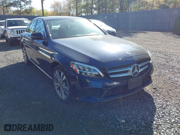 2020 Mercedes-Benz C 300 z VIN WDDWF8EB9LR561644, wystawiony jako IAAI lot #42129327 z przebiegiem 31 033 mil mil oraz . Historia ofert i sprzedaży dostępna na DreamBid. Obrazek 1.