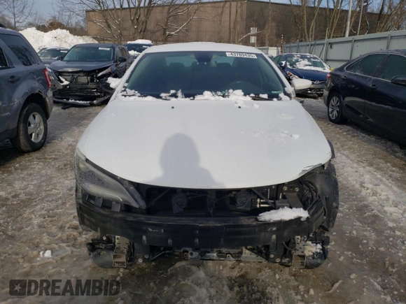 2016 Chrysler 200 Limited with VIN 1C3CCCAB3GN152586, listed as a Copart auction lot 43789435 with 139,915 mi miles and Salvage Title. Bid and sale history available at DreamBid. Image 5.