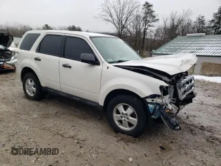 2012 Ford Escape XLS z VIN 1FMCU9C72CKB33801, wystawiony jako Copart lot #84003994 z przebiegiem 49 163 mil mil oraz Czysty tytuł • Clean title. Historia ofert i sprzedaży dostępna na DreamBid. Obrazek 4.