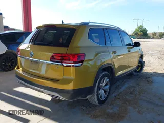 2018 Volkswagen Atlas S z VIN 1V2AR2CAXJC525334, wystawiony jako IAAI lot #42247997 z przebiegiem 268 647 mil mil oraz . Historia ofert i sprzedaży dostępna na DreamBid. Obrazek 4.