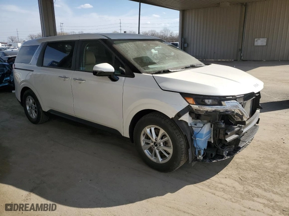 2022 Kia Carnival LXS with VIN KNDNB4H30N6156002, listed as a Copart auction lot 48042035 with 79,550 mi miles and Salvage Title. Bid and sale history available at carsss.com. Image 4.