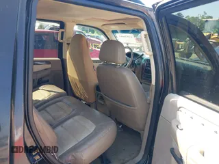 2002 Ford Explorer Eddie Bauer z VIN 1FMDU74W72UA71653, wystawiony jako IAAI lot #42576681 z przebiegiem 175 401 mil mil oraz . Historia ofert i sprzedaży dostępna na DreamBid. Obrazek 8.