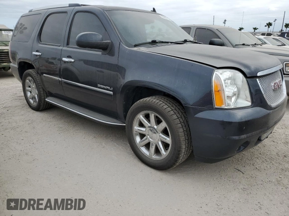 2013 GMC Yukon Denali with VIN 1GKS1EEF3DR219654, listed as a Copart auction lot 76205764 with 0 mi miles and Salvage Title. Bid and sale history available at carsss.com. Image 4.