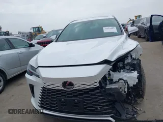 2024 Lexus RX 350 z VIN 2T2BAMBA3RC036220, wystawiony jako IAAI lot #41912482 z przebiegiem 5318 mil mil oraz . Historia ofert i sprzedaży dostępna na DreamBid. Obrazek 12.