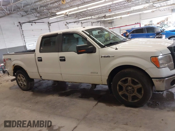2013 Ford F-150 XL with VIN 1FTFW1ET2DFC90004, listed as a IAAI auction lot 42197040 with 298,331 mi miles and . Bid and sale history available at carsss.com. Image 13.