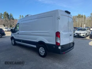 2018 Ford Transit with VIN 1FTBW2CM9JKA18939, listed as a Copart auction lot 52781585 with 236,566 mi miles and Clean Title. Bid and sale history available at carsss.com. Image 3.
