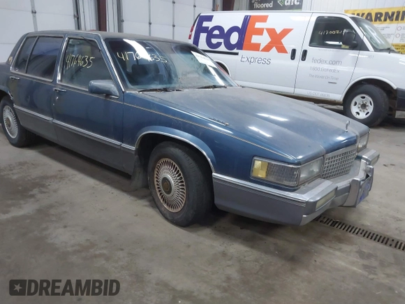 1990 Cadillac DeVille z VIN 1G6CD5331L4293427, wystawiony jako IAAI lot #41764635 z przebiegiem 198 499 mil mil oraz . Historia ofert i sprzedaży dostępna na DreamBid. Obrazek 1.