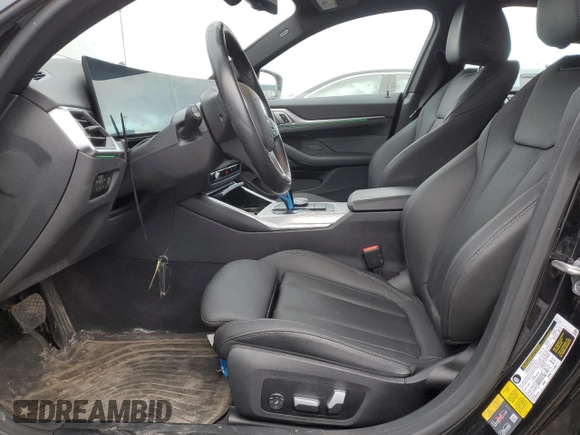 2023 BMW i4 eDrive35 z VIN WBY43AW04PFP61934, wystawiony jako Copart lot #48541455 z przebiegiem 37 042 mil mil oraz Czysty tytuł • Clean title. Historia ofert i sprzedaży dostępna na DreamBid. Obrazek 7.