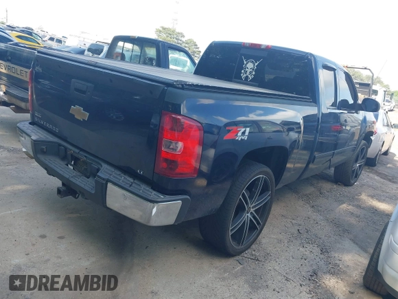 2011 Chevrolet Silverado 1500 LT with VIN 1GCRKSE35BZ413126, listed as a IAAI auction lot 42185963 with 223,132 mi miles and . Bid and sale history available at DreamBid. Image 4.