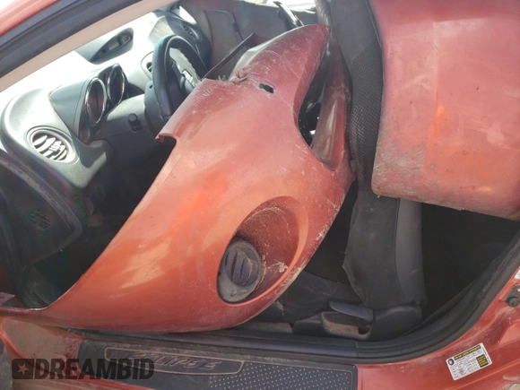 2008 Mitsubishi Eclipse GS z VIN 4A3AK24F78E041679, wystawiony jako Copart lot #57318925 z przebiegiem 205 719 mil mil oraz Szkoda całkowita • Salvage title. Historia ofert i sprzedaży dostępna na DreamBid. Obrazek 7.