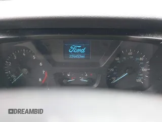 2015 Ford Transit Cargo z VIN 1FTNR2CM4FKA84584, wystawiony jako IAAI lot #42008193 z przebiegiem 224 453 mil mil oraz . Historia ofert i sprzedaży dostępna na DreamBid. Obrazek 7.
