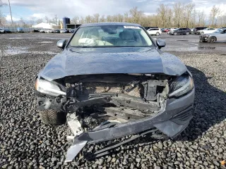 2019 Volvo S60 Momentum with VIN 7JRA22TK5KG015807, listed as a Copart auction lot 49497705 with 50,693 mi miles and Salvage Title. Bid and sale history available at carsss.com. Image 5.