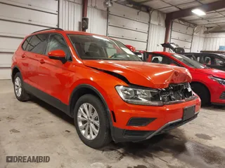 2019 Volkswagen Tiguan S with VIN 3VV0B7AX3KM075498, listed as a IAAI auction lot 41501778 with 143,262 mi miles. Bid and sale history available at carsss.com. Image 1.