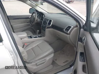 2011 Jeep Grand Cherokee Laredo with VIN 1J4RS4GGXBC564035, listed as a IAAI auction lot 41931861 with 242,291 mi miles and . Bid and sale history available at DreamBid. Image 5.
