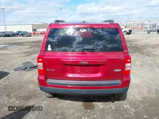 2014 Jeep Patriot Latitude with VIN 1C4NJRFB4ED897890, listed as a IAAI auction lot 41978399 with 76,688 mi miles. Bid and sale history available at carsss.com. Image 16.