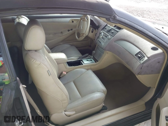 2004 Toyota Solara SE with VIN 4T1FA38P04U033617, listed as a IAAI auction lot 40799715 with 129,023 mi miles. Bid and sale history available at carsss.com. Image 5.