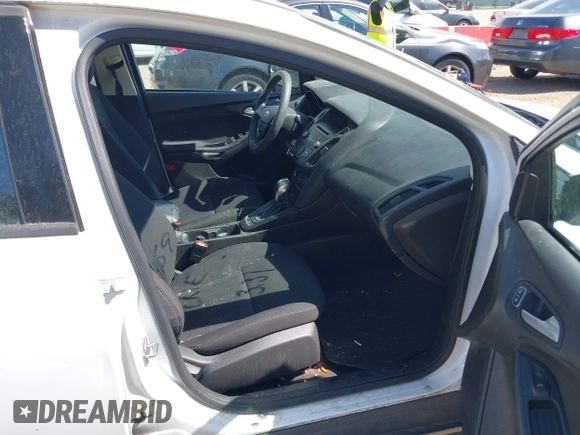 2016 Ford Focus SE with VIN 1FADP3F2XGL354565, listed as a IAAI auction lot 41590623 with 120,047 mi miles. Bid and sale history available at carsss.com. Image 5.