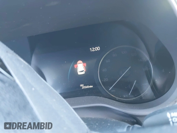 2022 Toyota Sienna Limited with VIN 5TDZRKECXNS136443, listed as a IAAI auction lot 41353097 with 20,568 mi miles and . Bid and sale history available at DreamBid. Image 7.