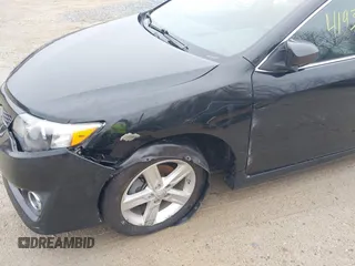 2013 Toyota Camry L with VIN 4T1BF1FK6DU300030, listed as a IAAI auction lot 41931140 with 99,536 mi miles. Bid and sale history available at carsss.com. Image 6.