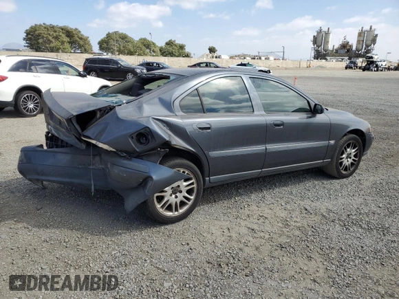 2004 Volvo S60 with VIN YV1RS59V042403509, listed as a Copart auction lot 72057704 with 162,994 mi miles and Salvage Title. Bid and sale history available at carsss.com. Image 3.