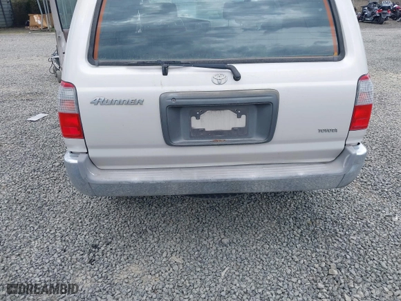 2000 Toyota 4Runner with VIN JT3GM84R7Y0068354, listed as a IAAI auction lot 41900188 with 232,102 mi miles. Bid and sale history available at carsss.com. Image 6.