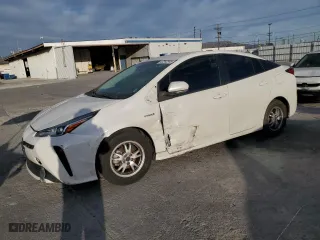 2020 Toyota Prius L Eco with VIN JTDKARFU6L3113622, listed as a Copart auction lot 47242345 with 352,335 mi miles and Salvage Title. Bid and sale history available at carsss.com. Image 1.