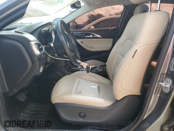 2018 Infiniti QX30 Premium with VIN SJKCH5CR5JA045165, listed as a Copart auction lot 70589234 with 85,595 mi miles and Non Repairable. Bid and sale history available at carsss.com. Image 7.