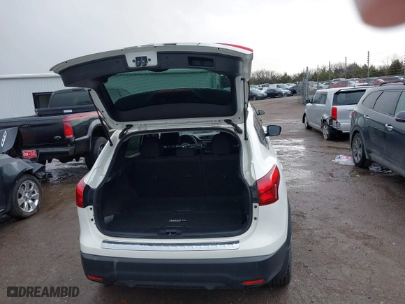 2019 Nissan Rogue Sport SV with VIN JN1BJ1CP2KW231473, listed as a IAAI auction lot 41704807 with 58,518 mi miles. Bid and sale history available at carsss.com. Image 16.