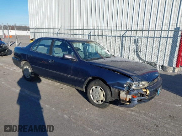 1994 Toyota Camry LE with VIN 4T1SK12EXRU374215, listed as a IAAI auction lot 41581093 with 80,397 mi miles. Bid and sale history available at carsss.com. Image 1.