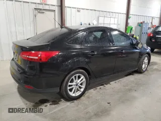 2015 Ford Focus SE with VIN 1FADP3F28FL310689, listed as a Copart auction lot 44256105 with 190,317 mi miles and Clean Title. Bid and sale history available at carsss.com. Image 3.