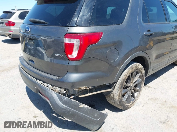 2019 Ford Explorer XLT с VIN 1FM5K8D89KGA52506, выставлен на аукционе IAAI как лот 42509598 с пробегом 143 292 миль миль и . История ставок и продаж доступна на DreamBid. Изображение 6.
