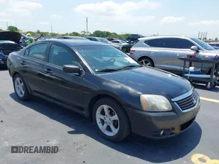 2009 Mitsubishi Galant ES z VIN 4A3AB36F79E004636, wystawiony jako IAAI lot #42290017 z przebiegiem 183 597 mil mil oraz . Historia ofert i sprzedaży dostępna na DreamBid. Obrazek 1.