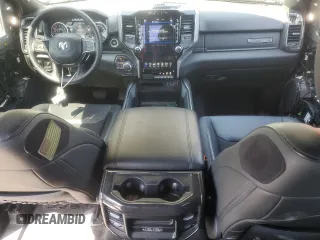2020 Ram 1500 Big Horn z VIN 1C6SRFFT9LN379629, wystawiony jako Copart lot #51930605 z przebiegiem 71 697 mil mil oraz Szkoda całkowita • Salvage title. Historia ofert i sprzedaży dostępna na DreamBid. Obrazek 8.