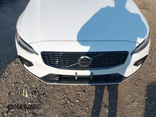 2024 Volvo S60 Plus Dark Theme z VIN 7JRL12TL6RG310347, wystawiony jako IAAI lot #40331210 z przebiegiem 1 259 mil mil oraz . Historia ofert i sprzedaży dostępna na DreamBid. Obrazek 6.