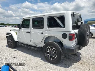 2024 Jeep Wrangler Sahara z VIN 1C4PJXEN9RW367840, wystawiony jako Copart lot #56661775 z przebiegiem 9 068 mil mil oraz Szkoda całkowita • Salvage title. Historia ofert i sprzedaży dostępna na DreamBid. Obrazek 2.