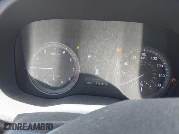 2016 Hyundai Tucson Limited with VIN KM8J33A2XGU195973, listed as a IAAI auction lot 42198560 with 111,181 mi miles. Bid and sale history available at carsss.com. Image 7.