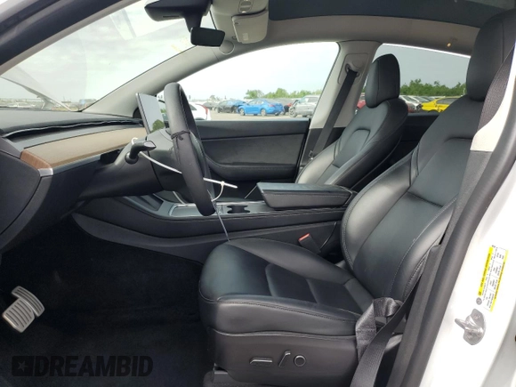 2022 Tesla Model Y Performance с VIN 7SAYGDEF4NF403784, выставлен на аукционе Copart как лот 53392595 с пробегом 51 023 миль миль и Списание • Salvage title. История ставок и продаж доступна на DreamBid. Изображение 7.