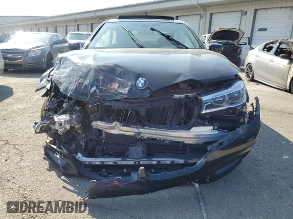 2018 BMW 7 Series ALPINA B7 xDrive with VIN WBA7F2C50JG424655, listed as a Copart auction lot 70325634 with 0 mi miles and Salvage Title. Bid and sale history available at carsss.com. Image 5.