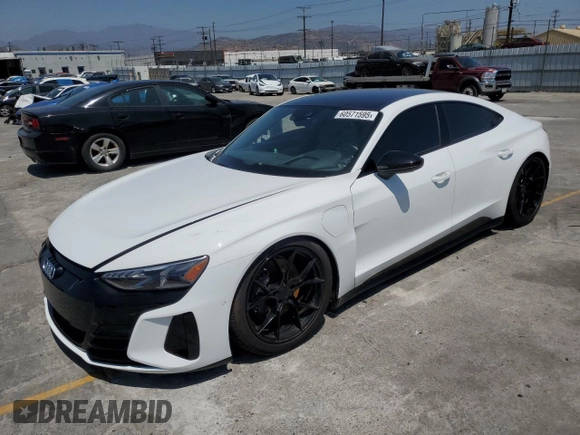 2022 Audi e-tron GT Prestige z VIN WAUEJBFW8N7001600, wystawiony jako Copart lot #60571595 z przebiegiem 26 399 mil mil oraz Szkoda całkowita • Salvage title. Historia ofert i sprzedaży dostępna na DreamBid. Obrazek 1.