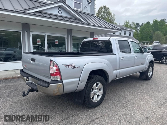 2010 Toyota Tacoma with VIN 5TEMU4FN9AZ700195, listed as a IAAI auction lot 42292106 with 232,453 mi miles and . Bid and sale history available at DreamBid. Image 4.