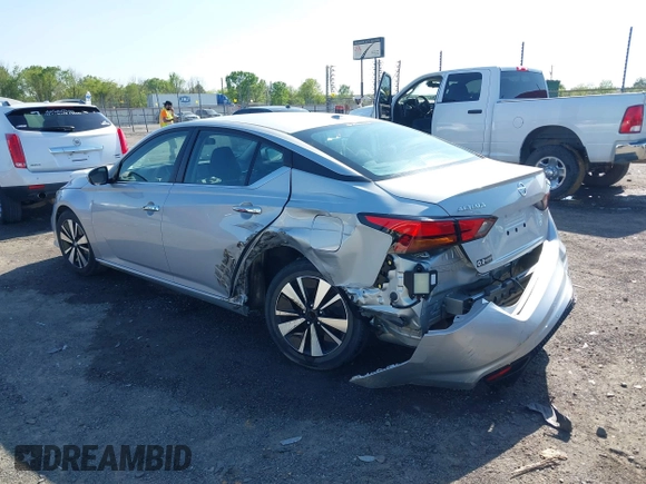 2021 Nissan Altima SV with VIN 1N4BL4DV7MN413139, listed as a IAAI auction lot 41973040 with 55,678 mi miles and . Bid and sale history available at DreamBid. Image 3.