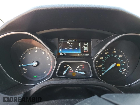 2014 Ford Focus Titanium z VIN 1FADP3N2XEL263357, wystawiony jako Copart lot #84610634 z przebiegiem 142 023 mil mil oraz Nie do naprawy • Non repairable. Historia ofert i sprzedaży dostępna na DreamBid. Obrazek 9.