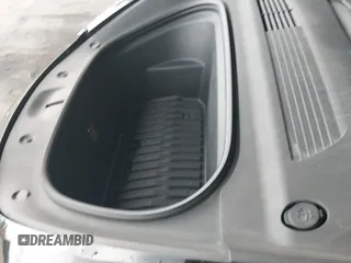 2020 Tesla Model Y Long Range с VIN 5YJYGDEF6LF049776, выставлен на аукционе IAAI как лот 42624220 с пробегом 33 086 миль миль и . История ставок и продаж доступна на DreamBid. Изображение 23.
