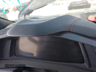 2025 Chevrolet Corvette 2LZ z VIN 1G1YE2D36S5601366, wystawiony jako IAAI lot #41822888 z przebiegiem Nie podano mil oraz . Historia ofert i sprzedaży dostępna na DreamBid. Obrazek 14.