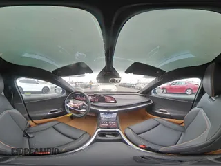 2025 Lucid Air Touring z VIN 50EA1TEA6SA006821, wystawiony jako Copart lot #53298645 z przebiegiem 470 mil mil oraz Szkoda całkowita • Salvage title. Historia ofert i sprzedaży dostępna na DreamBid. Obrazek 13.