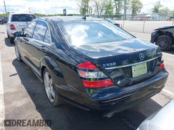 2008 Mercedes-Benz S 5.5L V8 with VIN WDDNG86X58A185159, listed as a IAAI auction lot 42221426 with 186,516 mi miles. Bid and sale history available at carsss.com. Image 18.