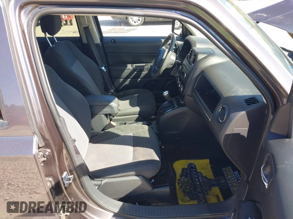2015 Jeep Patriot Sport with VIN 1C4NJRBB6FD408803, listed as a IAAI auction lot 41808339 with 79,631 mi miles and . Bid and sale history available at carsss.com. Image 5.