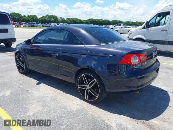 2010 Volkswagen Eos Komfort with VIN WVWBA7AH2AV018698, listed as a IAAI auction lot 42581271 with 91,490 mi miles and . Bid and sale history available at DreamBid. Image 3.