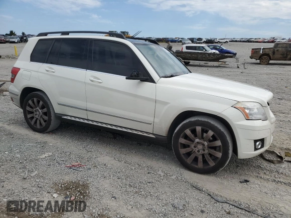 2011 Mercedes-Benz GLK 350 with VIN WDCGG5GB8BF684174, listed as a Copart auction lot 66382094 with 195,991 mi miles and Salvage Title. Bid and sale history available at DreamBid. Image 4.